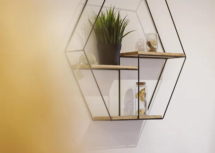 Vintage 2 Black Am Kurpark Von Apartamento